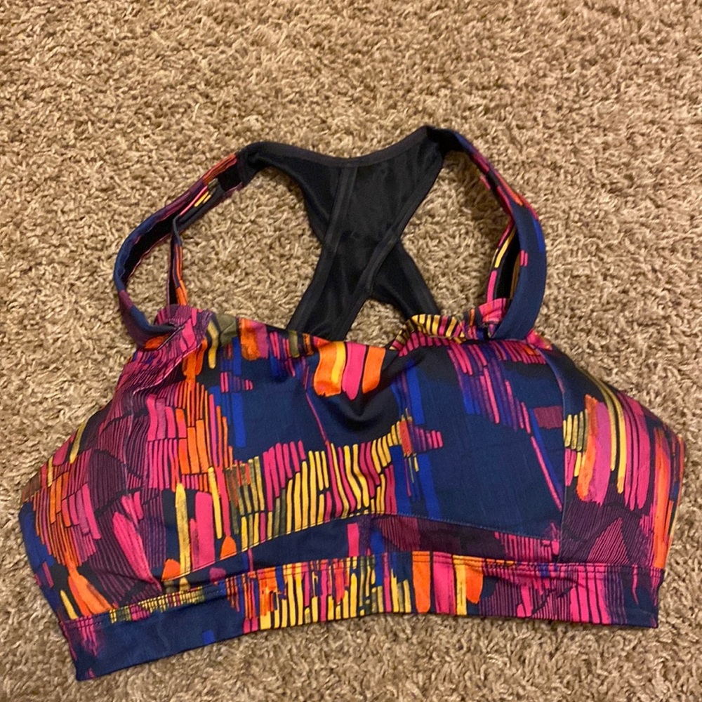 Sports bra